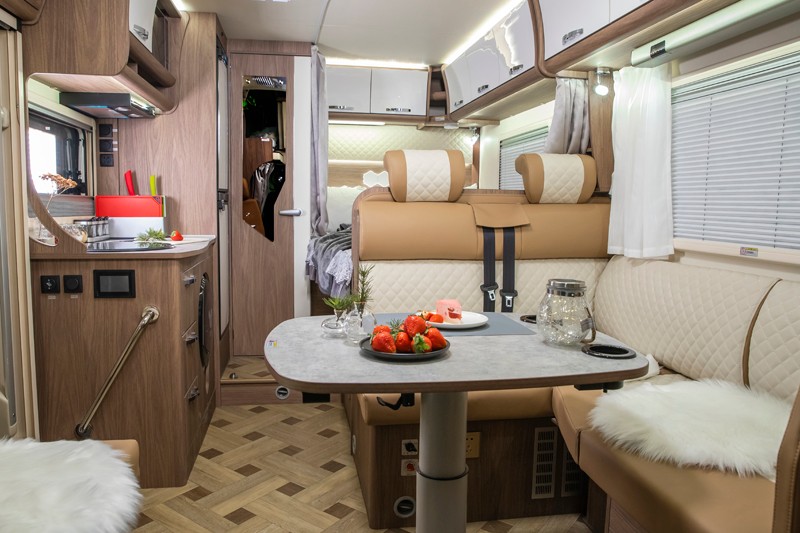 游名城，選房車，這里兩不誤